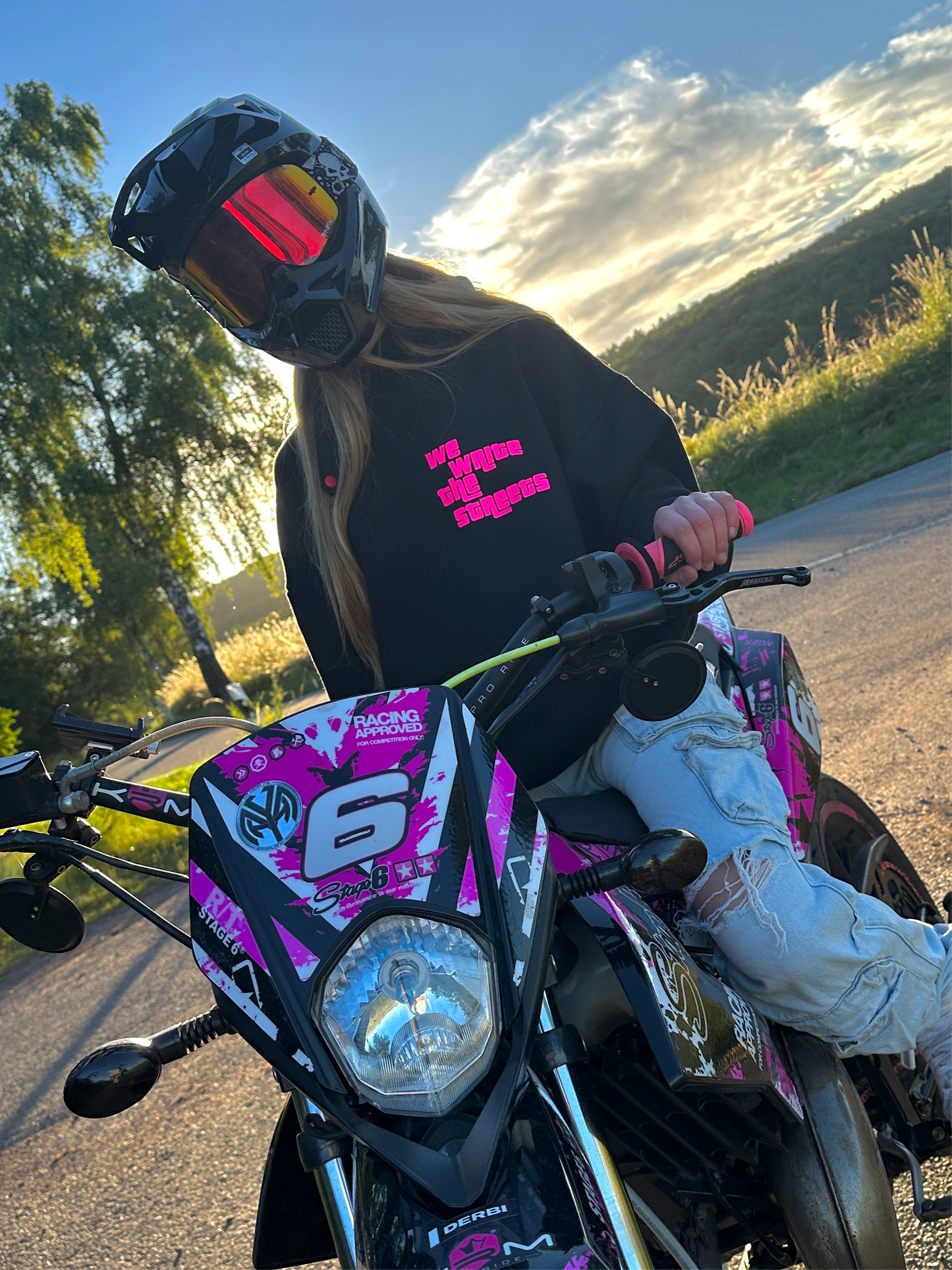 Busted Oversize Hoodie